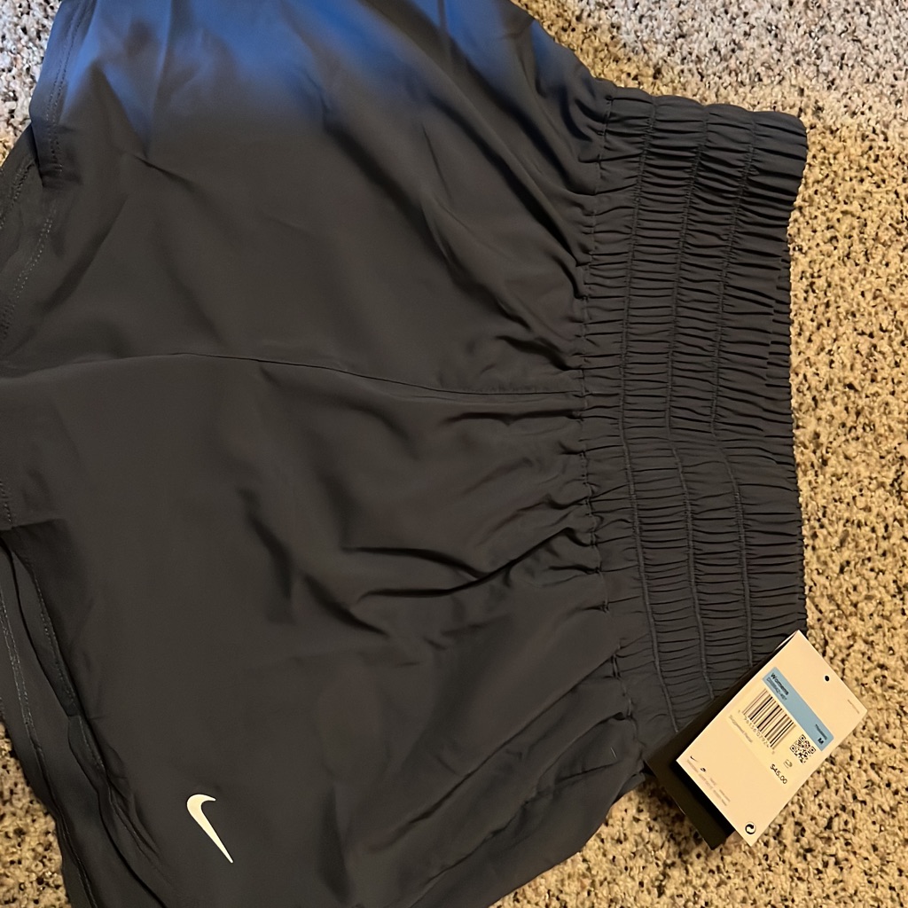 Nwt $40